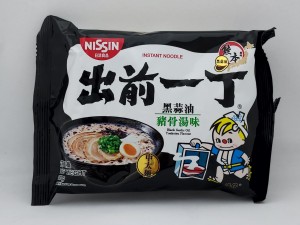 日清食品 出前一丁 黑蒜油豬骨湯味